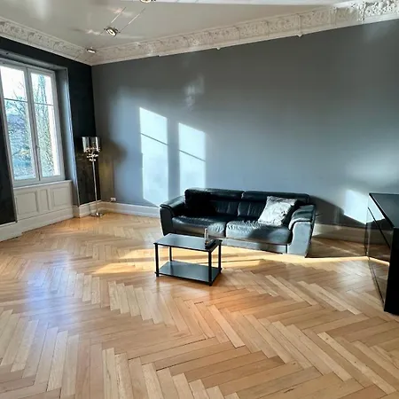 Avec Terrasse Et Parking Pour 4 Personnes Appartement