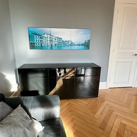 Avec Terrasse Et Parking Pour 4 Personnes Mulhouse