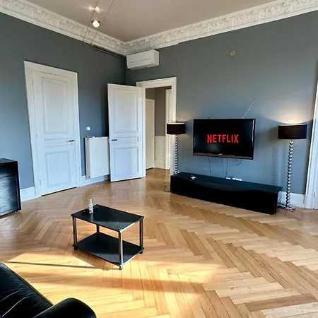 Appartement Avec Terrasse Et Parking Pour 4 Personnes *